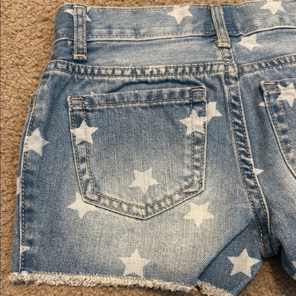 The Children's Place Star Print Denim Shorts - Picture 7 of 7